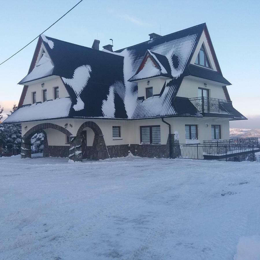 Willa Pod Wierchem Bukowina Tatrzanska Bagian luar foto